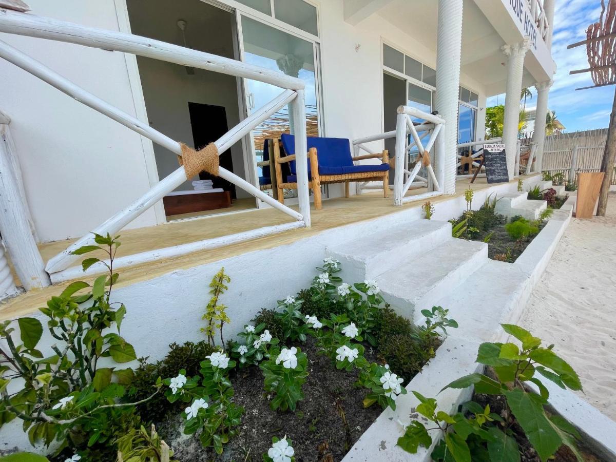 Equalia Boutique Hotel จัมเบียนี ภายนอก รูปภาพ